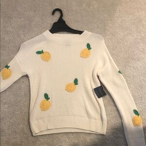 White Sweater with Yellow lemon  Accents nwt